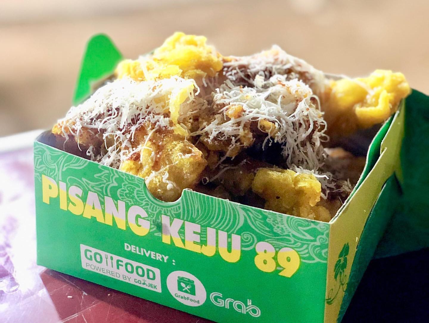 TOPPING MELIMPAH: Pisang Keju 89, rekomendasi pisang keju favorit warga Malang.