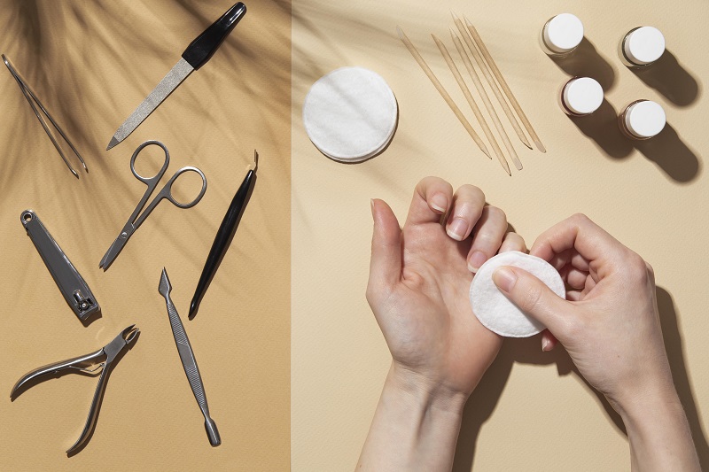 PRAKTIS: Nggak Perlu ke Salon! Ini 3 Tips Ampuh Bersihkan Nail Art di Rumah Praktis dan Cepat