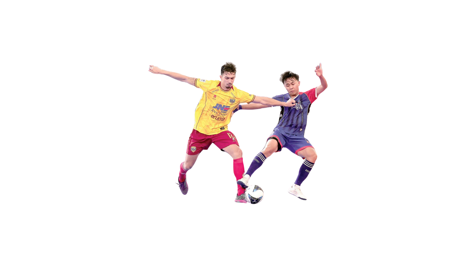 FOKUS: Adam Ahlan (kanan) berusaha merebut bola dalam laga pekan pertama Pro Futsal League melawan Cosmo JNE di GOR Indoor Manahan, 4 Oktober.