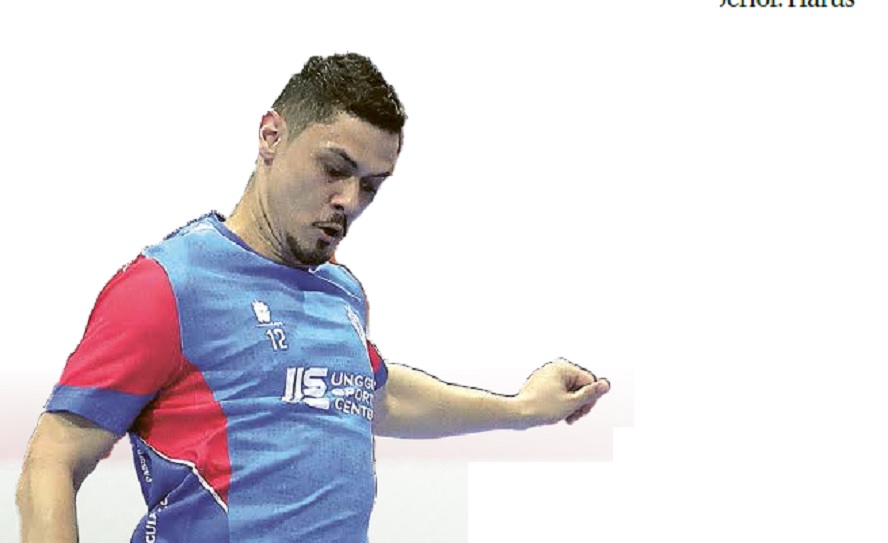 BISA KEMBALI BERLAGA: Wellington Pereira melepaskan tendangan dalam sesi latihan finishing di Unggul Sports Center beberapa waktu lalu.
