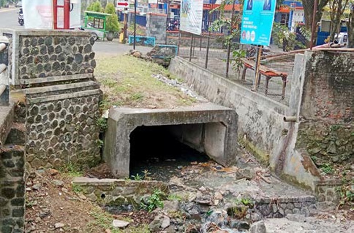 DILANJUTKAN: Setelah mangkrak sejak 2013, drainase di Jalan Bondowoso akan dibangun lagi pada tahun depan.