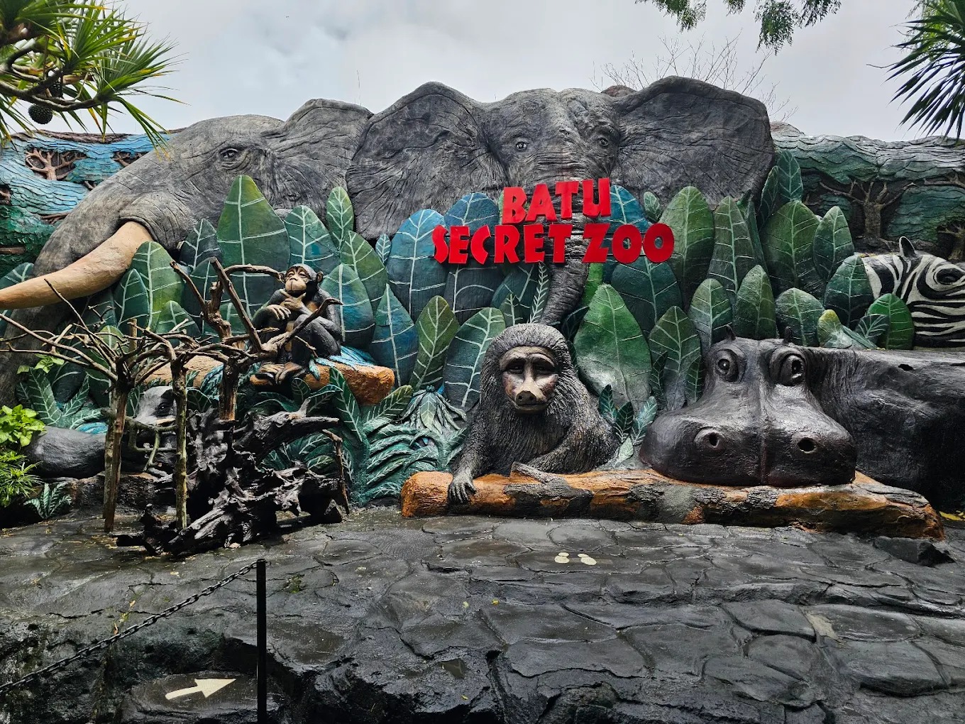 MENARIK: Batu Secret Zoo, tempat yang menghadirkan koleksi satwa dari berbagai belahan dunia yang dikemas dalam area tematik menarik.