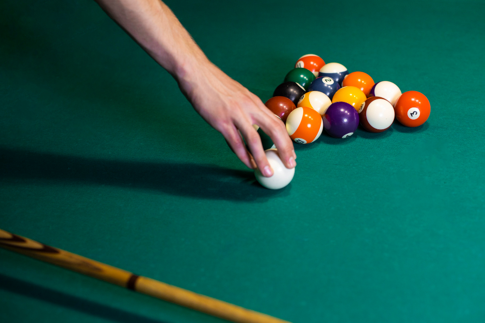 BILLIARD: Aktivitas seru andalan anak muda di Malang, temukan rekomendasi tempat billiard terbaik untuk mengisi waktu luangmu