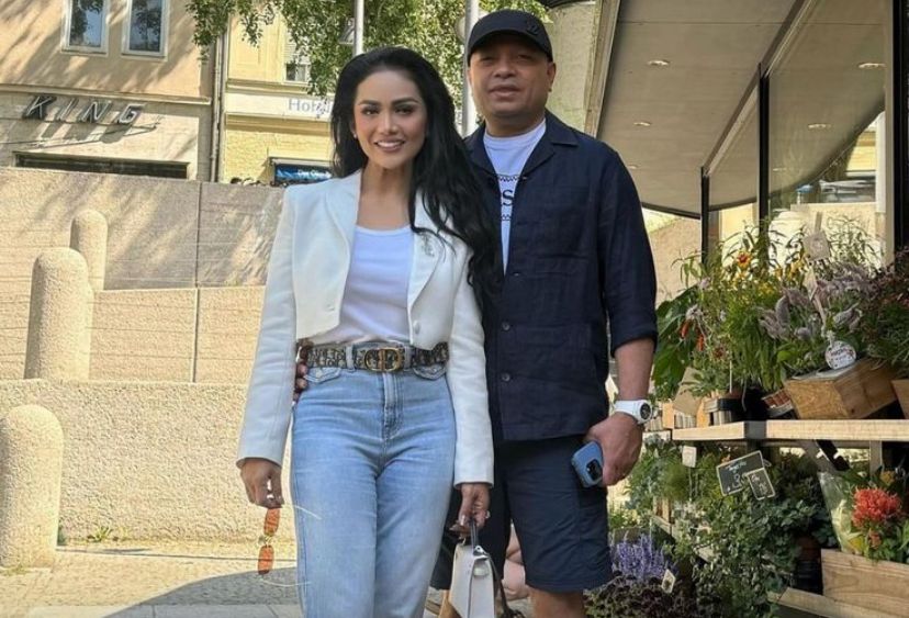 KOTA TALENTA: Salah satu acara musik di Kota Malang menjadi ajang bagi talenta muda untuk unjuk kemampuan. Banyak artis nasional diketahui berawal dari panggung hiburan lokal Malang.