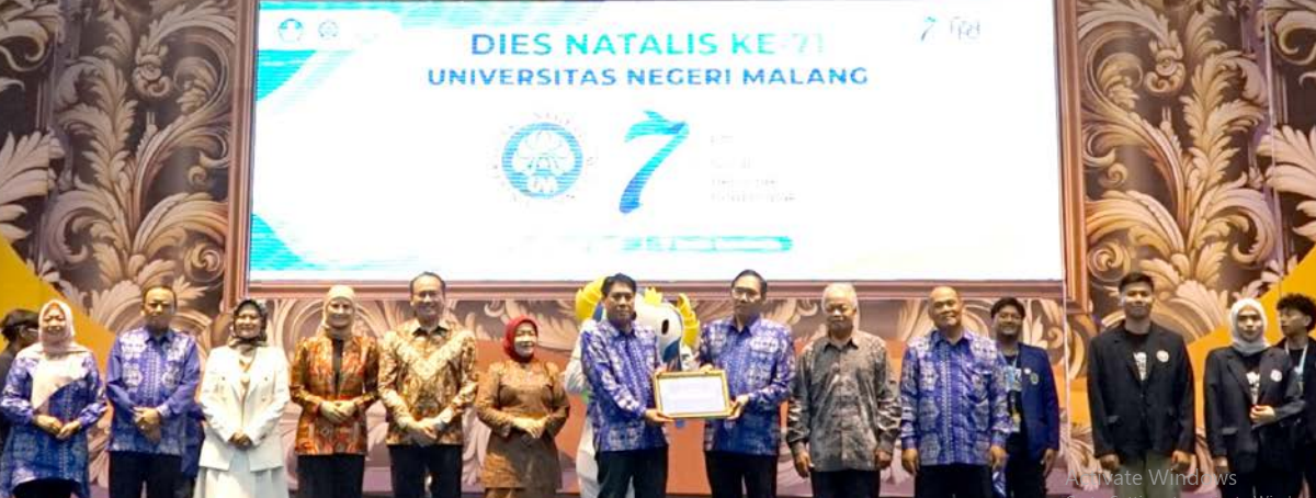 HUT: Perayaan Dies Natalies UM kemarin (18/10) berlangsung meriah di Graha Cakrawala.