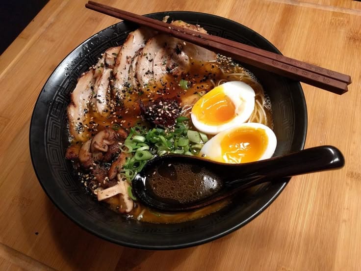 Ilustrasi ramen
