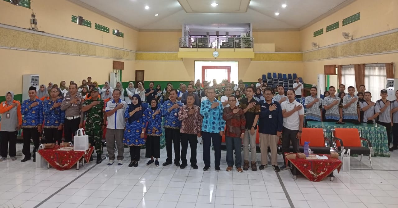 SALAM LESTARI : Gerakan peningkatan kadar oksigen yang dilakukan SMKN 1 Singosari bersama dunia industri dan mitra sekolah.