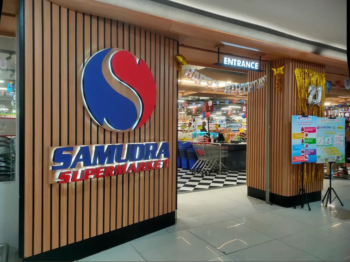 MURAH MERIAH: Samudra, salah satu swalayan tujuan belanja bulanan.