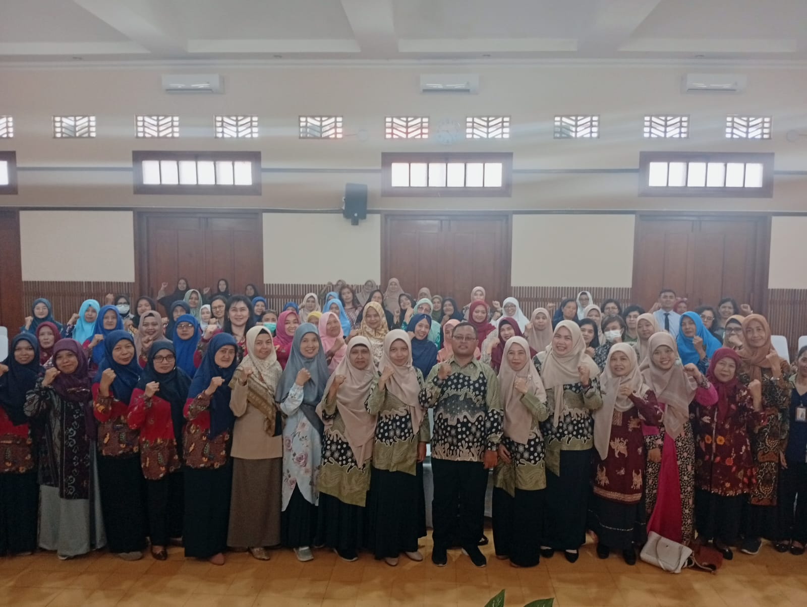 SEMANGAT: Kebersamaan PKG Kecamatan Klojen di KB-TKK Cor Jesu Malang.