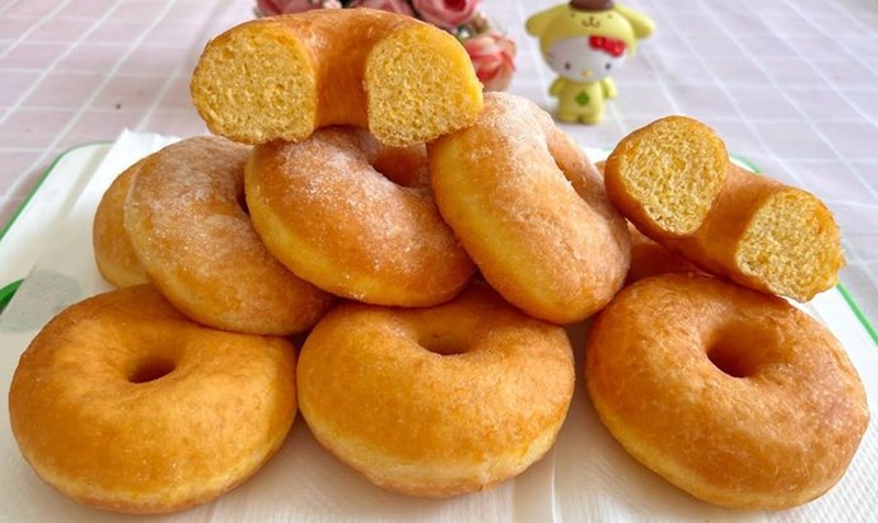 ENAK: Donat bahan labu yang empuk