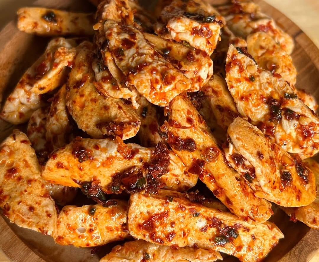 PEDAS GURIH: Basreng basah, snack lezat yang bikin nagih.