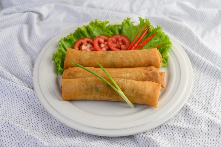 LEZAT FULL DAGING: Ilustrasi lumpia, kuliner khas Semarang yang wajib dicoba.