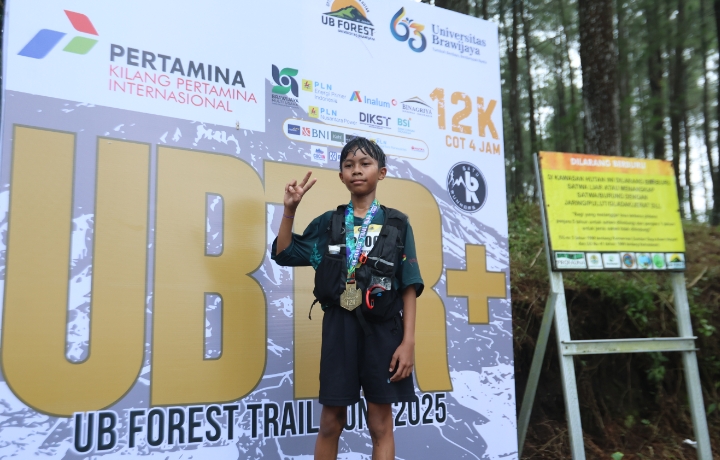 CINTA ALAM: Rayyan, usai finish di UB Forest Trail Run.