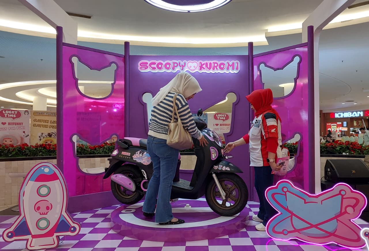 TERBARU: Konsumen dapat melihat secara langsung tampilan Scoopy Kuromi Limited Edition, skutik fashionable dengan desain lucu, unik, dan berkarakter.