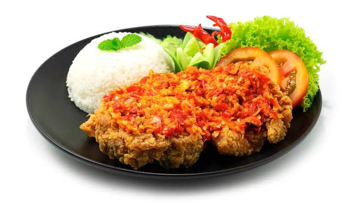 INCARAN MAHASISWA: 3 rekomendasi ayam geprek yang jadi favorit mahasiswa malang.