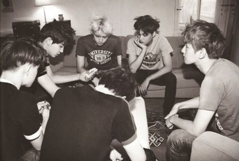 Exo boy group asal Korea Selatan