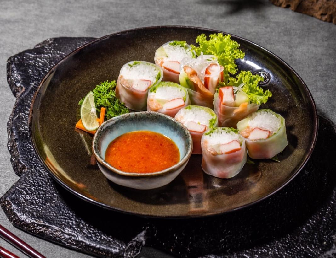 MENGGUGAH SELERA: Salah satu menu sushi di Maguroya Sushi Dining Malang.