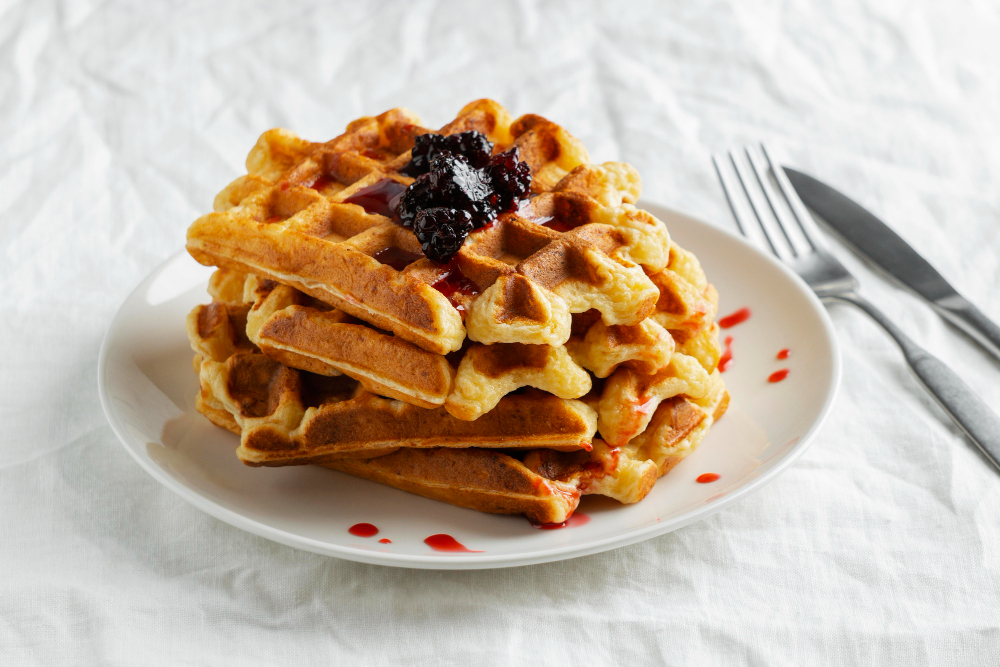 WAFFLE: Kudapan asal Belgia dengan bentuk dan tekstur yang khas, menjadi favorit banyak&nbsp;orang