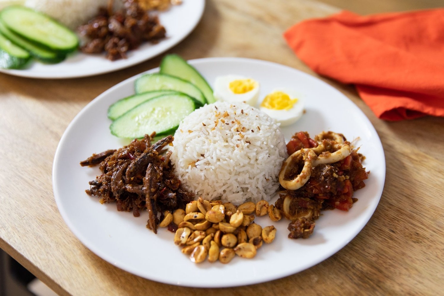 NASI UDUK: Ini Beberapa Kuliner Nasi Uduk yang Nikmat.