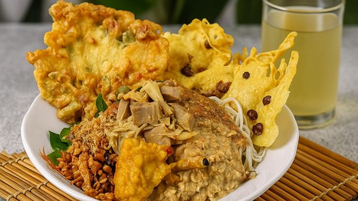 ENAK: Pecel cocok untuk menjadi teman sarapan pagimu sebelum melakukan aktivitas.