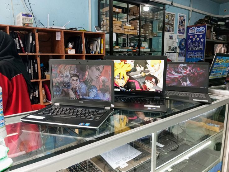 Ilustrasi Toko service latop di malang dengan layanan terpercaya
