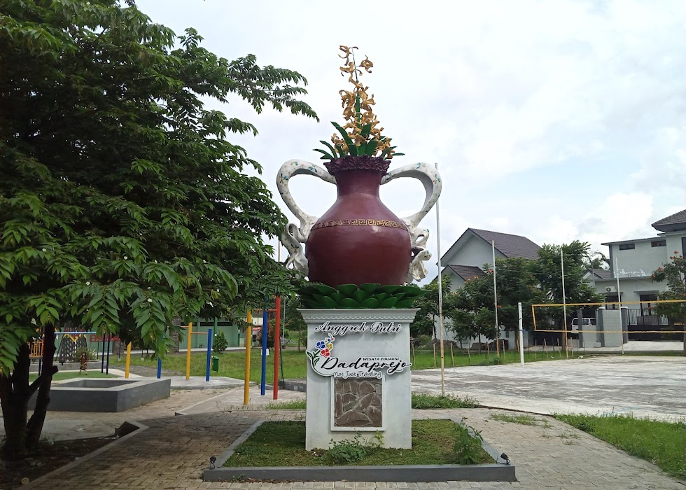 EDUKATIF: Desa Wisata Dadaprejo, tempat yang memadukan suasana pedesaan yang alami dengan aktivitas edukatif seperti budidaya anggrek, kerajinan batik, hingga pembuatan gerabah.