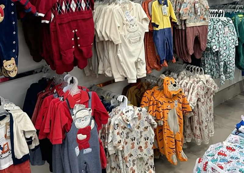 PERLENGKAPAN ANAK: baju anak lucu yang digantung