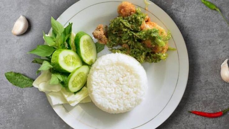 ENAK: Makanan tanpa sambal seperti ada yang hilang.