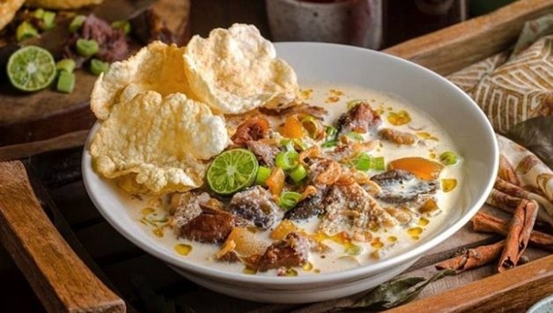 Ilustrasi soto Betawi
