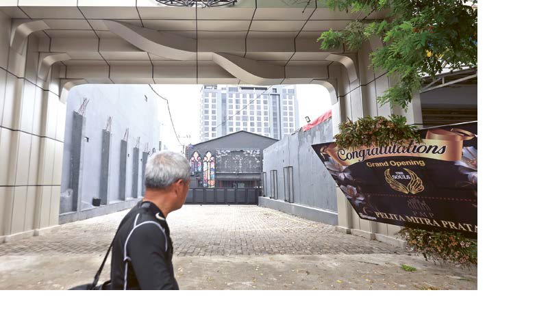 DIDUGA LANGGAR PERDA: Tempat hiburan malam di Jalan LA Sucipto, Blimbing tengah disorot dewan. Ada dugaan tempat itu belum mengantongi izin operasional.