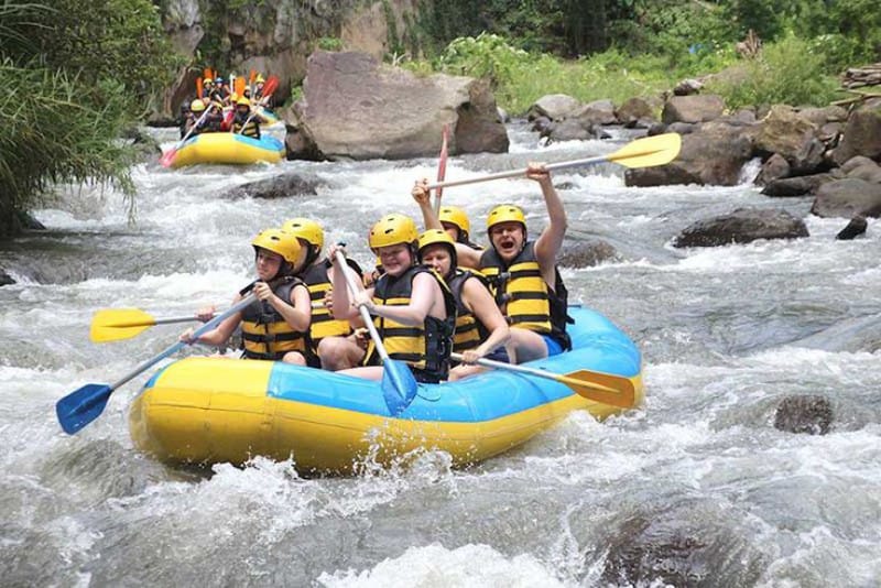 PACU ADRENALIN: Deretan wisata rafting di Batu yang bisa kamu kunjungi.