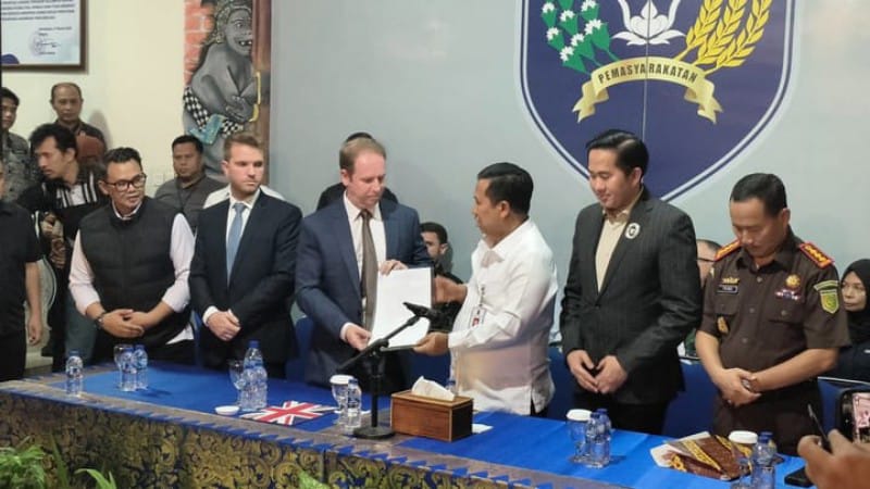 Dijatuhi hukuman mati kasus narkoba, Lindsay Juni Sandiford dipulangkan ke Inggris dan lolos hukuman mati.