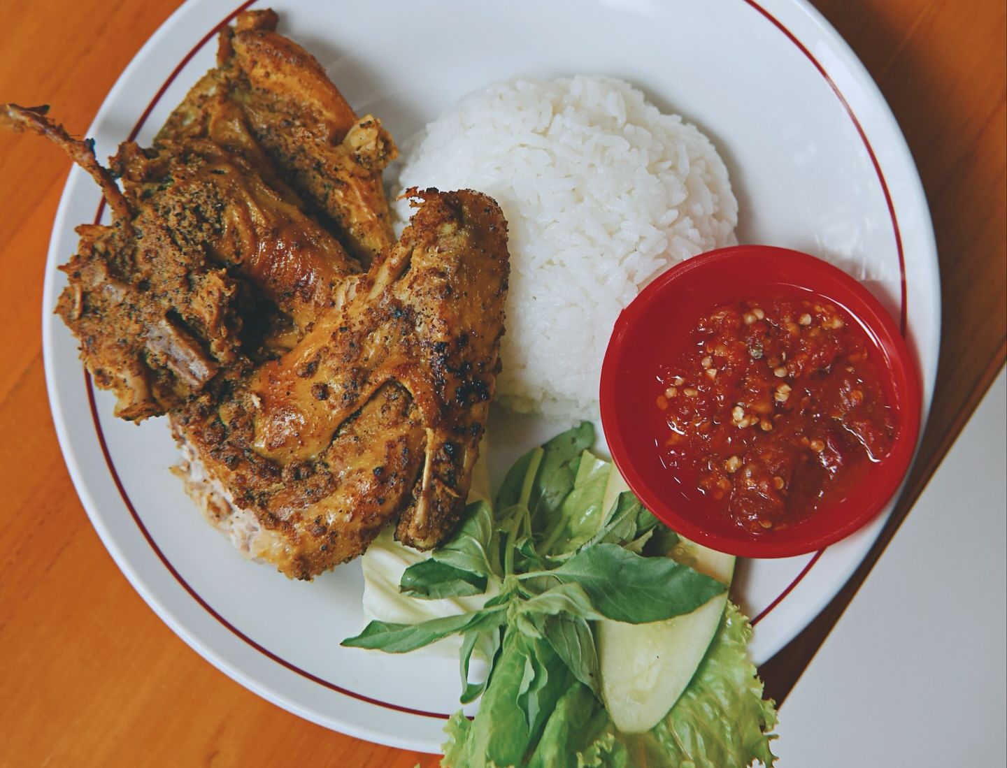 EMPUK LEZAT: Ayam panggang dengan tekstur empuk yang menggugah&nbsp;selera.