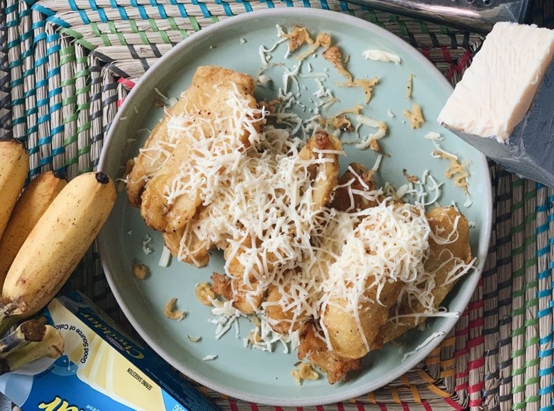 RENYAH: Pisang keju gurih