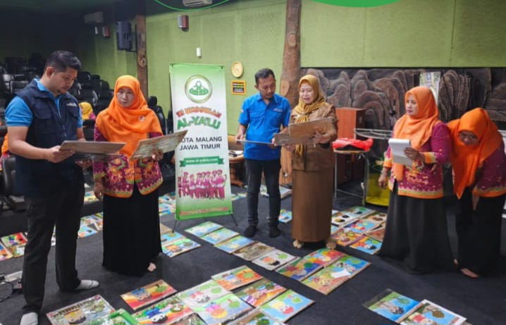 FOKUS: Proses penjurian Lomba Mozaik Mom & Kids di Kecamatan Blimbing, November tahun lalu.