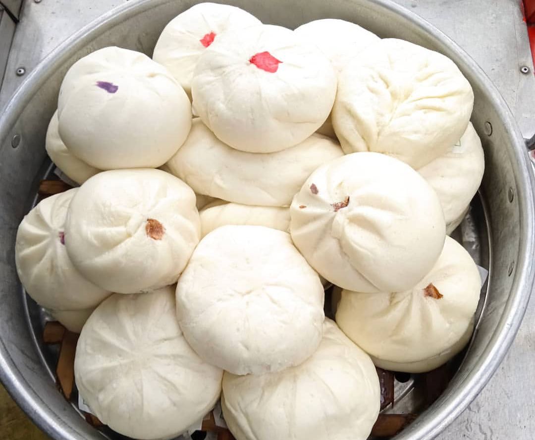 BESAR EMPUK: Bakpao Chik Yen, salah satu bakpao favorit warga Malang.