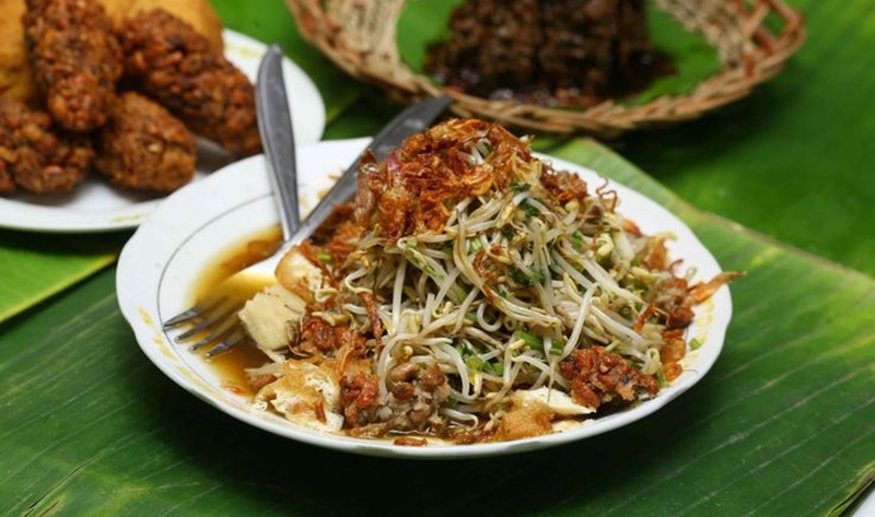 Ilustrasi lontong balap