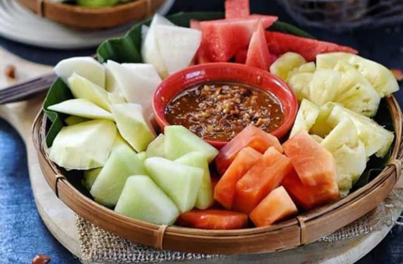 SEGAR: Ini deretan rujak manis di Malang yang harus kamu coba!