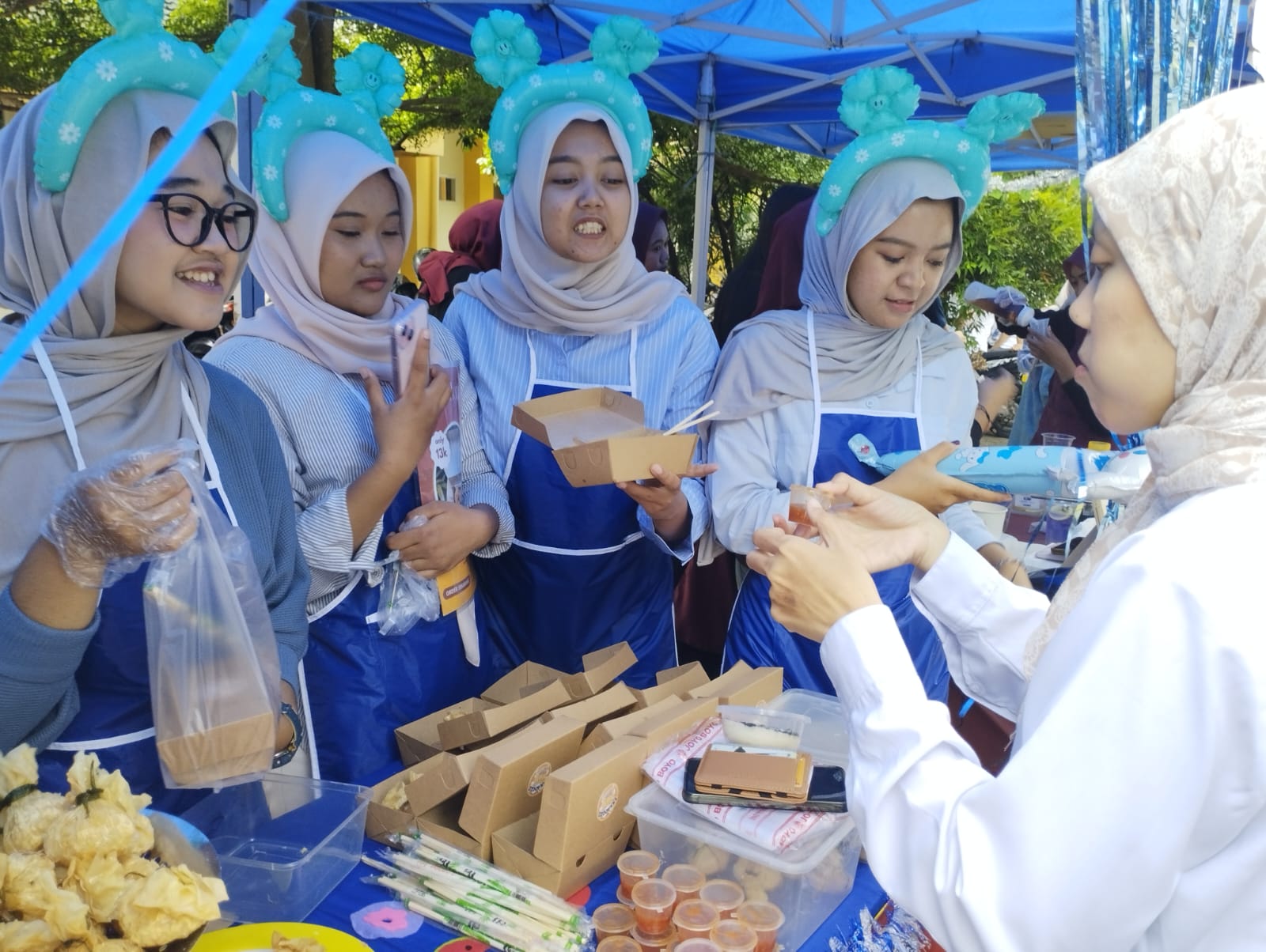 SEMARAK: Gelaran &ldquo;Expo Adbis Fest 2025&rdquo; yang dihelat oleh mahasiswa Program Studi Administrasi Bisnis, Fakultas Ilmu Sosial dan Ilmu Politik (FISIP) Universitas Merdeka (Unmer) Malang.