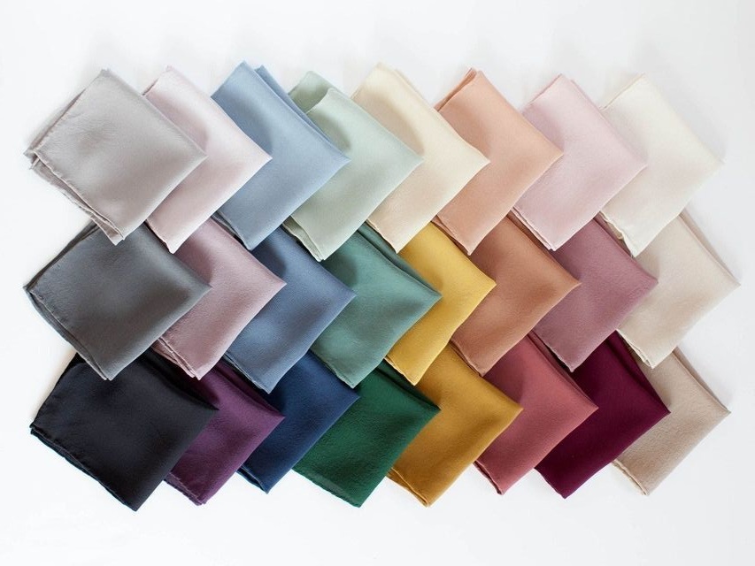 LENGKAP: Berbagai macam warna hijab segiempat