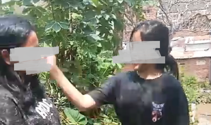 MASIH BELASAN: Tangkapan layar video perundungan yang viral di media sosial.