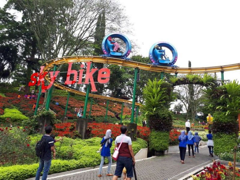 SELECTA: Salah satu destinasi wisata di Kota Batu yang cocok untuk berpiknik serta berfoto, sampai saat ini masih menjadi favorit para wisatawan.