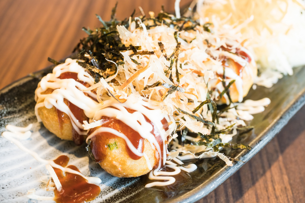 GURIH: Pencinta makanan Jepang harus coba takoyaki dari tempat-tempat ini.