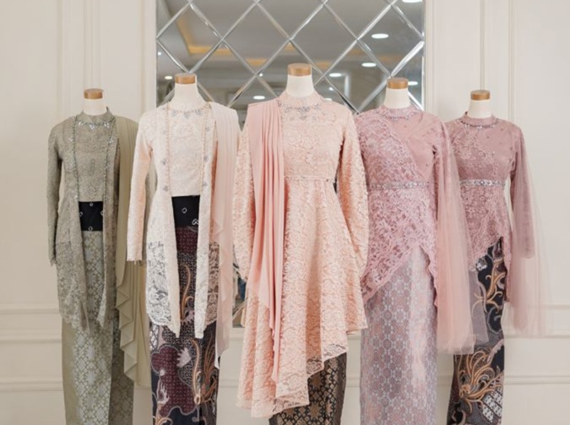 PERSEWAAN KEBAYA: Deretan motif kebaya