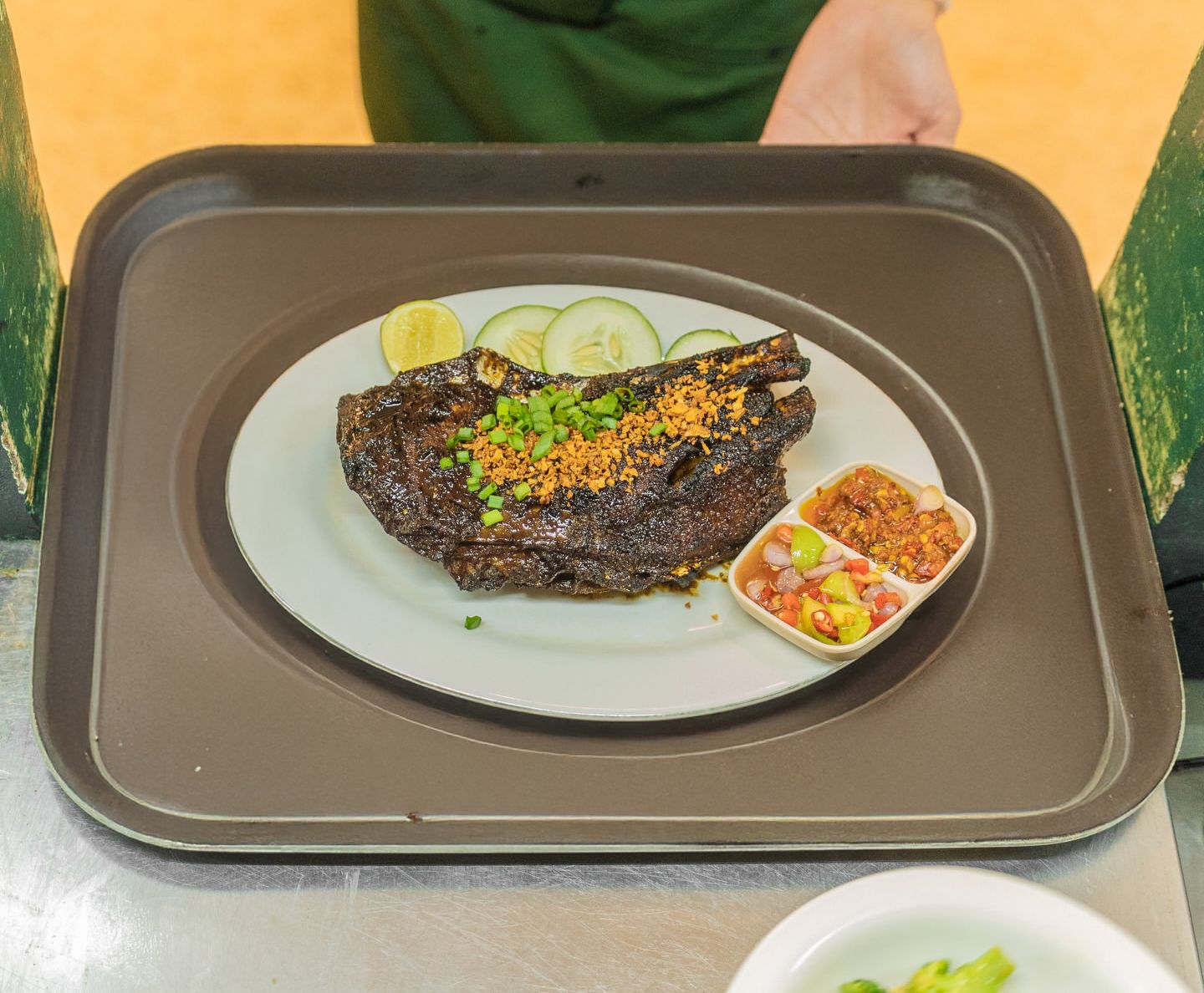 EMPUK LEZAT: Rahang tuna, kuliner unik di Kota Malang.