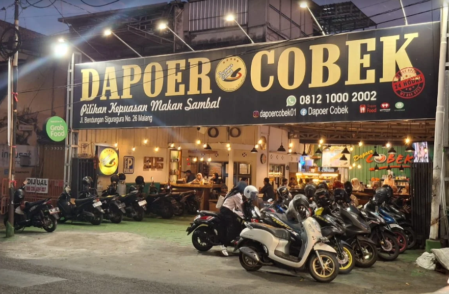 KULINER MALAM: Dapoer cobek di Malang buka 24 jam