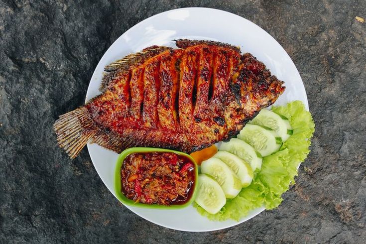 Ilustrasi ikan bakar