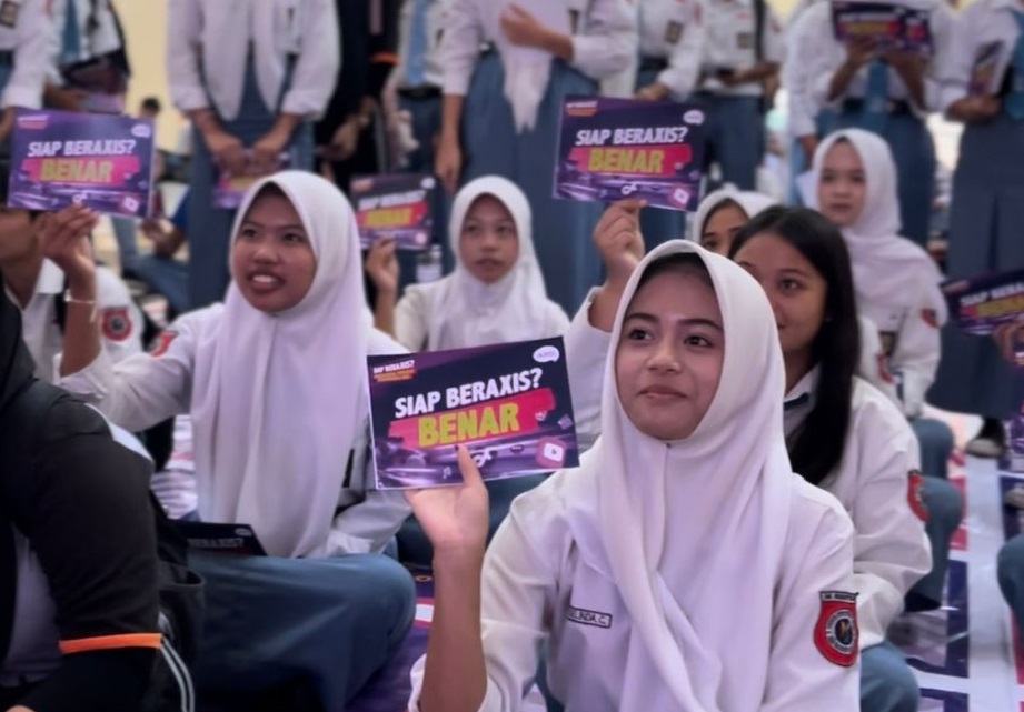 SERU: Games berAXIS ranking 1 berhadiah jutaan rupiah yang diikuti 100 siswa dari SMKN 10 Malang.
