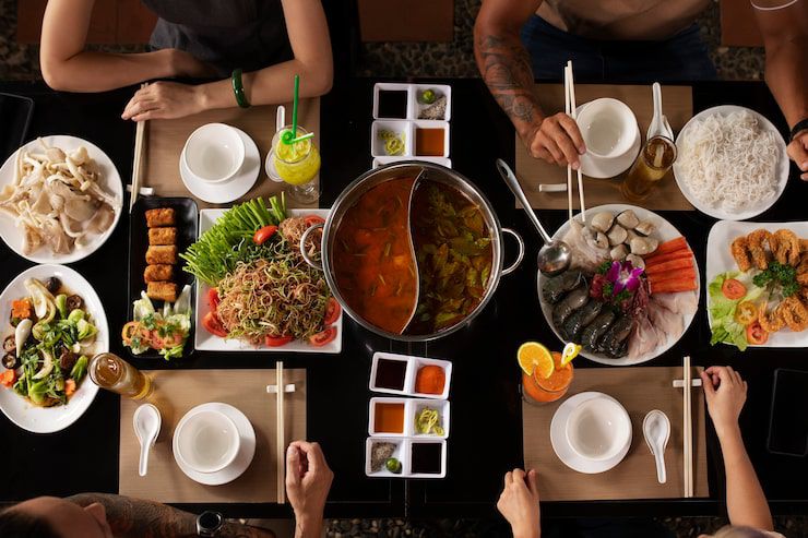 BERAGAM LEZAT: Ilustrasi pilihan menu di restoran All You Can Eat.