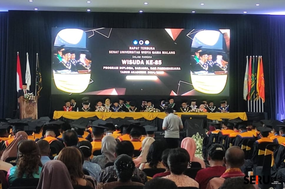 Suasana wisuda Universitas Widya Gama (UWG) Malang pada Sabtu (22/11).